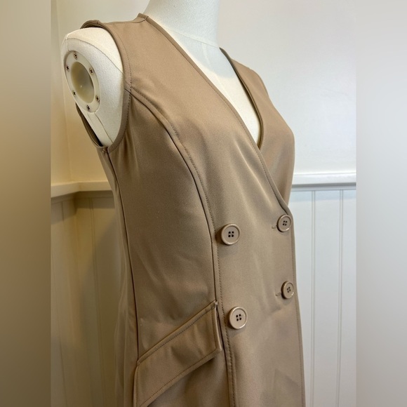 MAX STUDIO Sleeves Dress - Picture 4 of 10